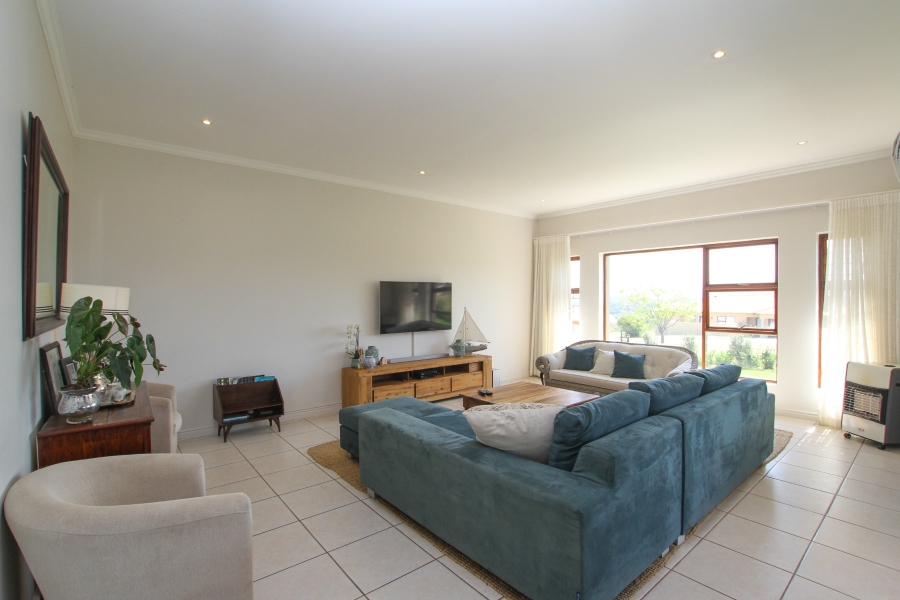 3 Bedroom Property for Sale in The Hill Western Cape